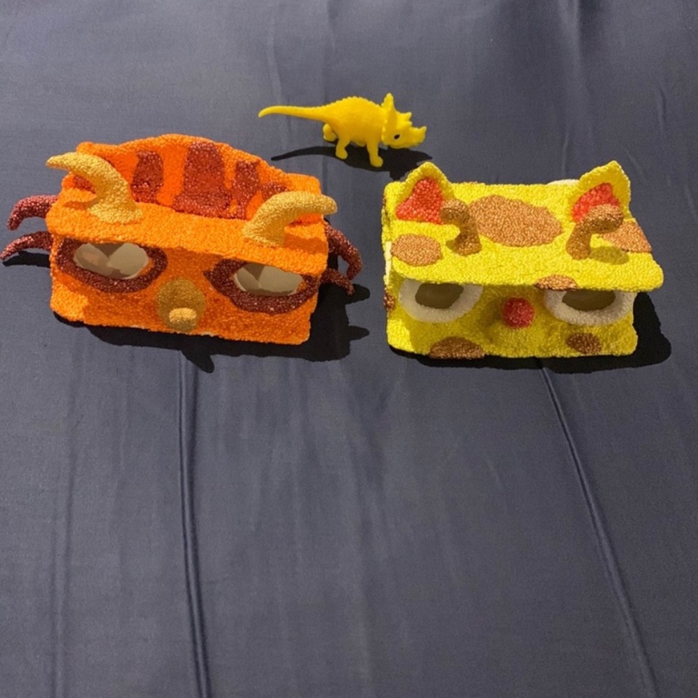 ✏️🆓 Cute Animal Kid’s binoculars -DIY + Yellow Rubber Triceratops & Giraffe toy